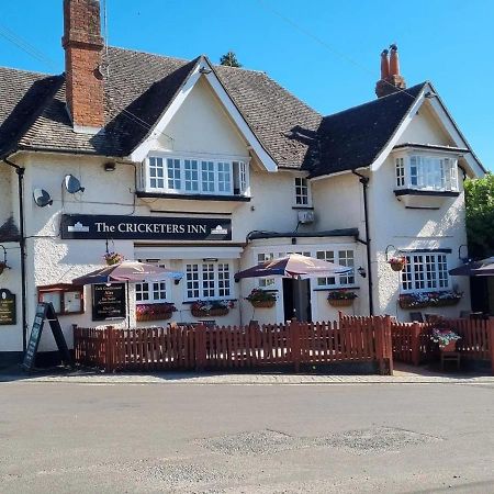Martyr Worthy The Cricketers Inn المظهر الخارجي الصورة